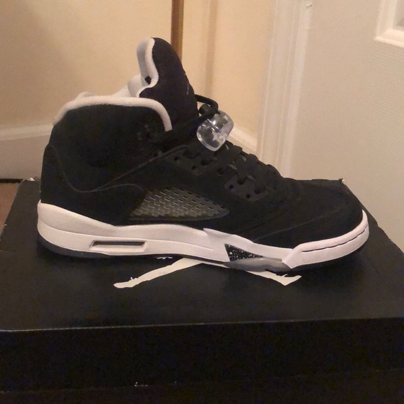 Oreo Jordan’s - Picture 3 of 3